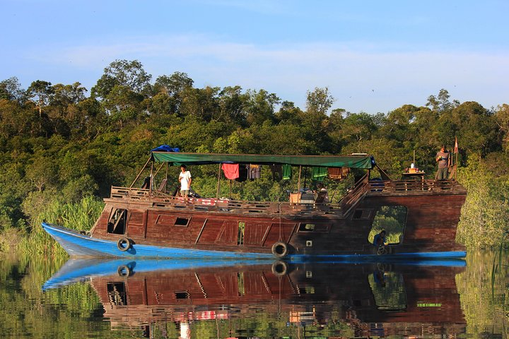 5 DAYS 4 NIGHTS BORNEO ORANGUTAN HOUSEBOAT TOUR